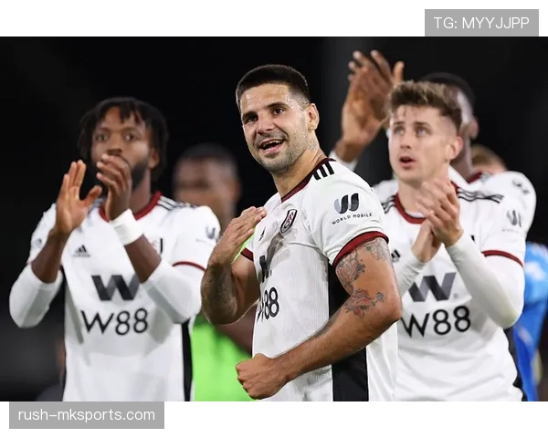 富勒姆新赛季表现稳健，积分纪录逐步提升，引发关注