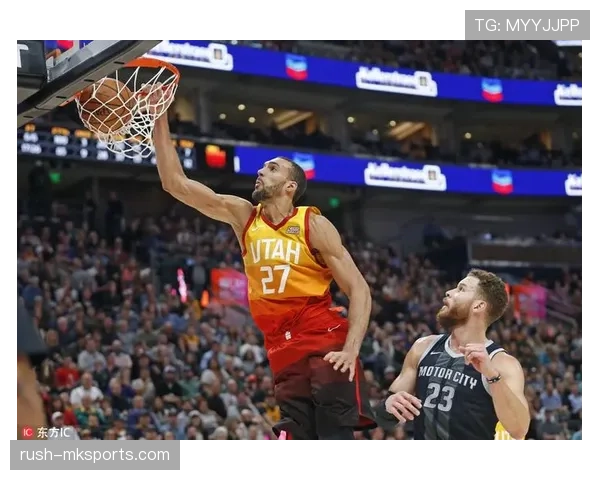 戈贝尔为爱德华兹挡拆护框较上季篮下更高效